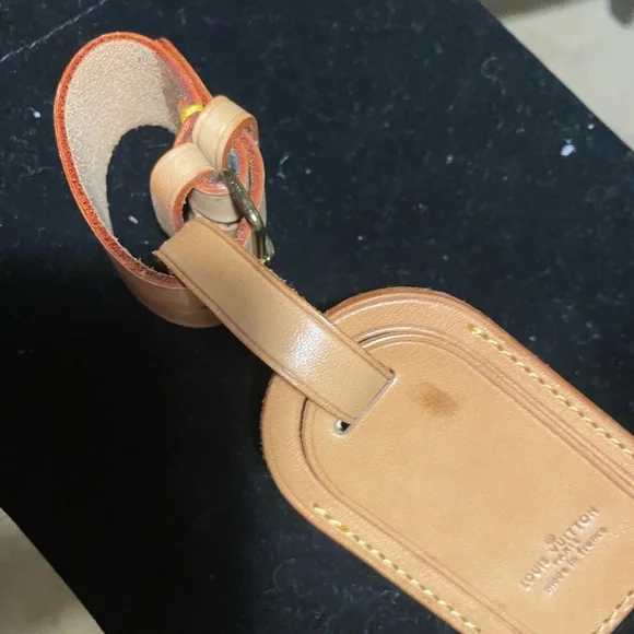 Louis Vuitton Vachetta Luggage Tag and Poignet set EUC - Picture 6 of 8